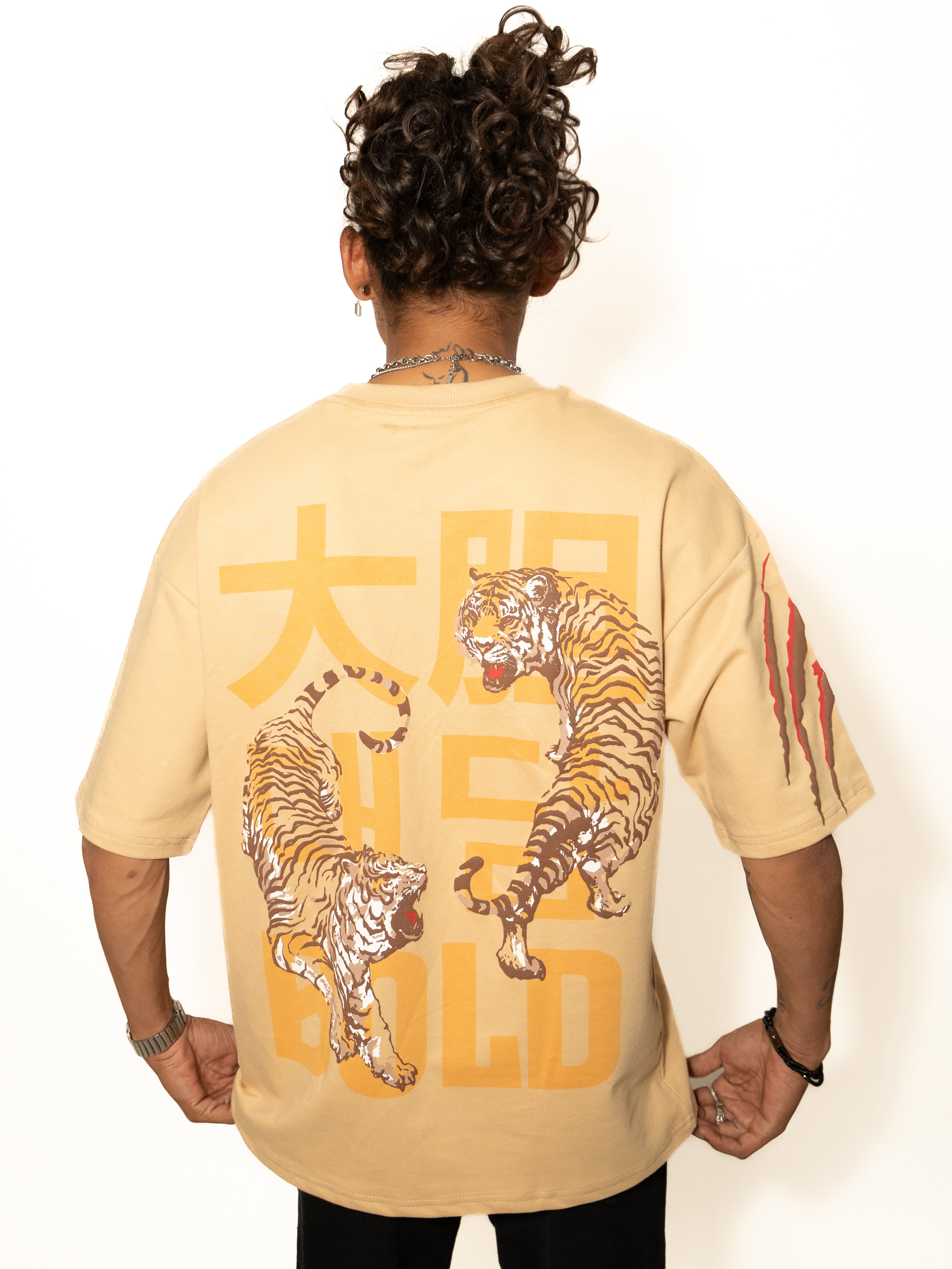 Jungle Fury — Oversized Unisex Tiger Clash T-Shirt